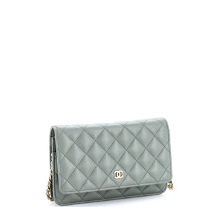 Wallet on Chain Quilted Caviar