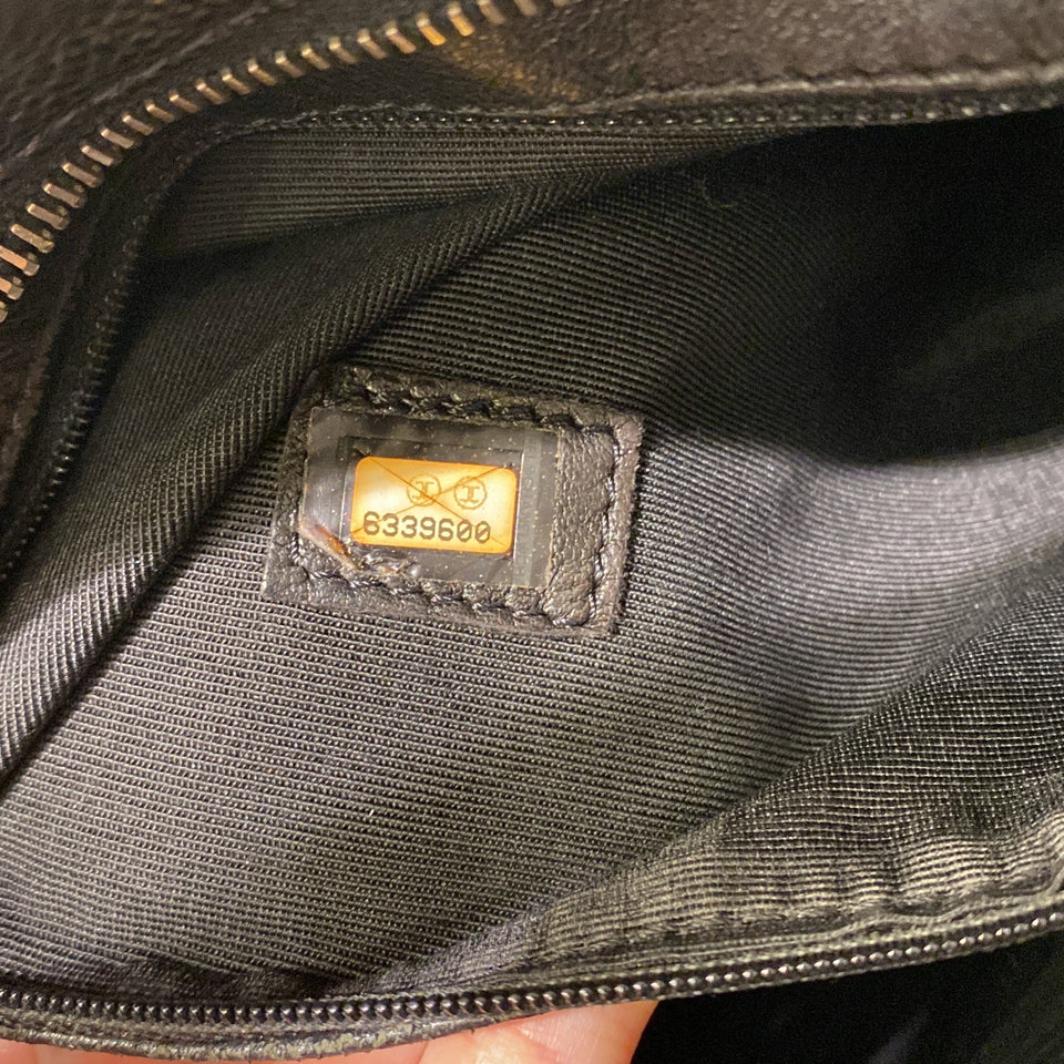 Medallion Tote Quilted Caviar