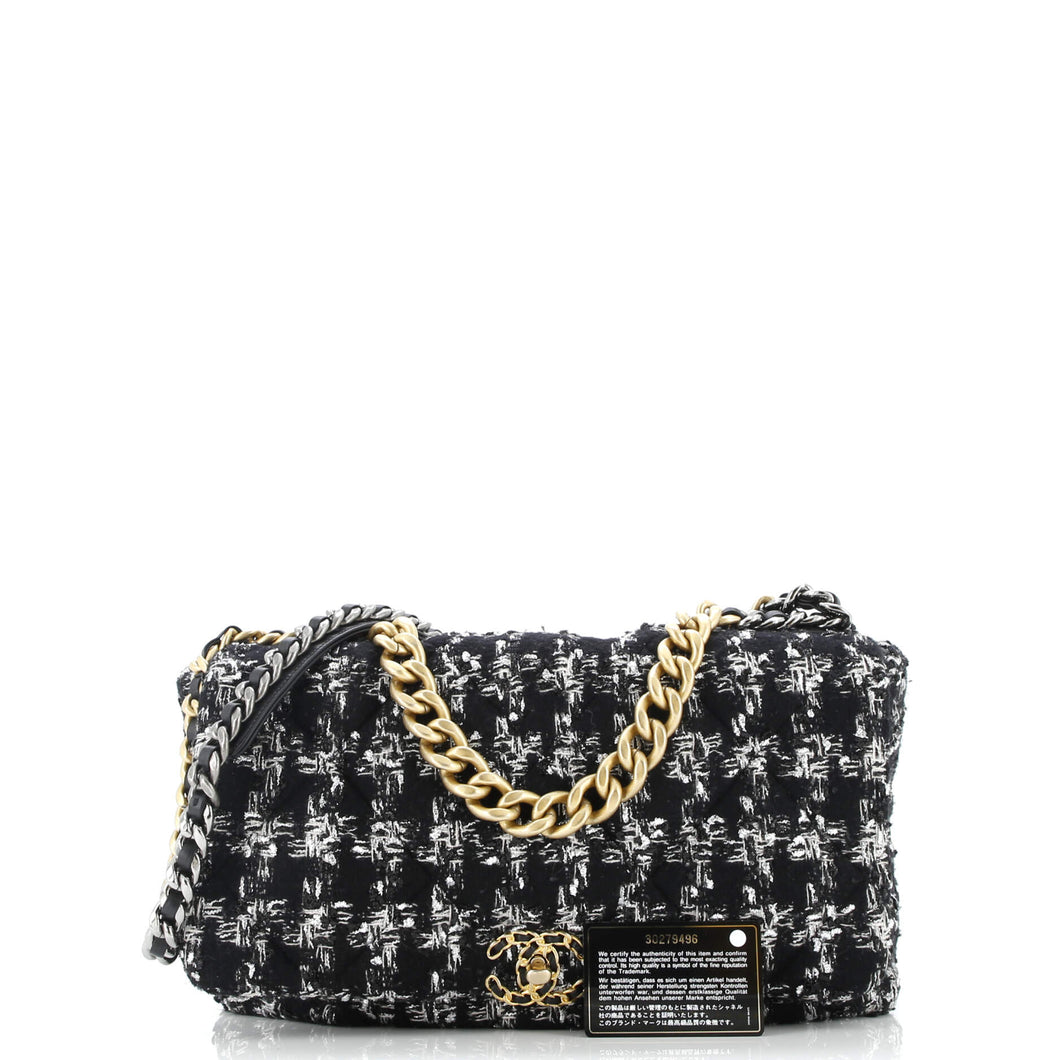 19 Flap Bag Quilted Tweed Maxi