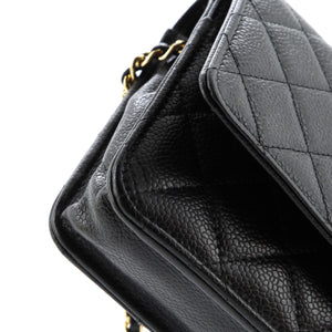 Wallet on Chain Quilted Caviar
