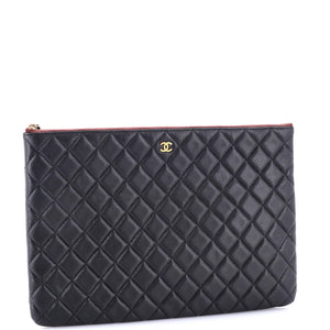 O Case Clutch Quilted Caviar Large
