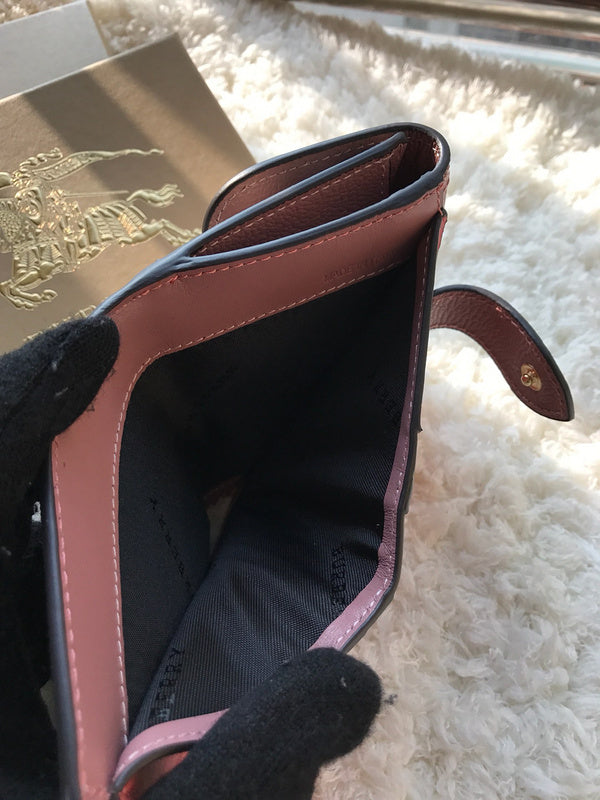 Burberry Bags - Bagsattire   524