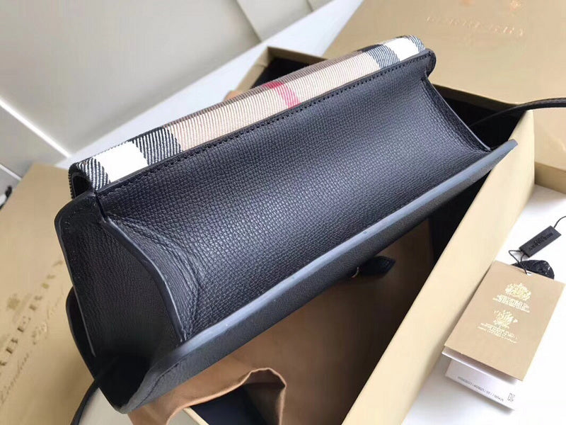 Burberry Bags - Bagsattire   466