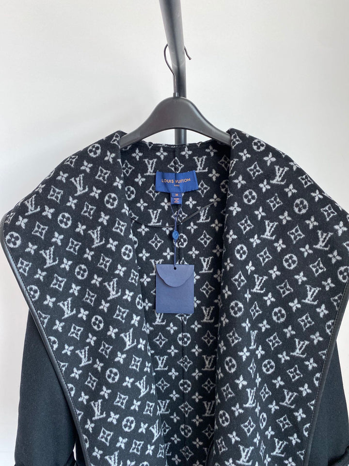 Luxury Louis Vuitton  Wrap Coat 041