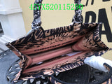 Christian Dior Bags Bags - The Tote   038