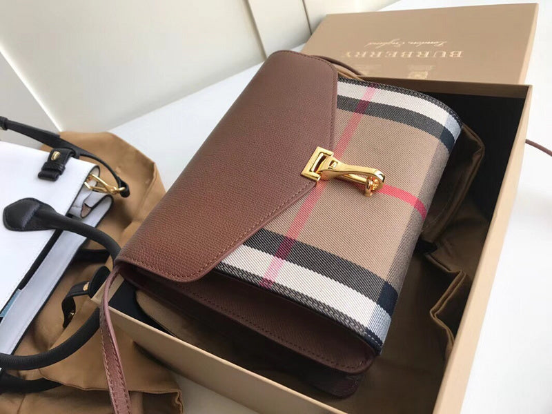 Burberry Bags - Bagsattire   465