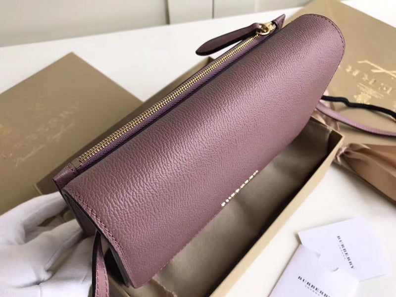 Burberry Bags - Bagsattire   499