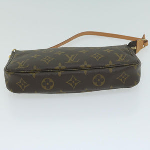 Louis Vuitton Pochette Accessoires  Canvas Clutch Bag
