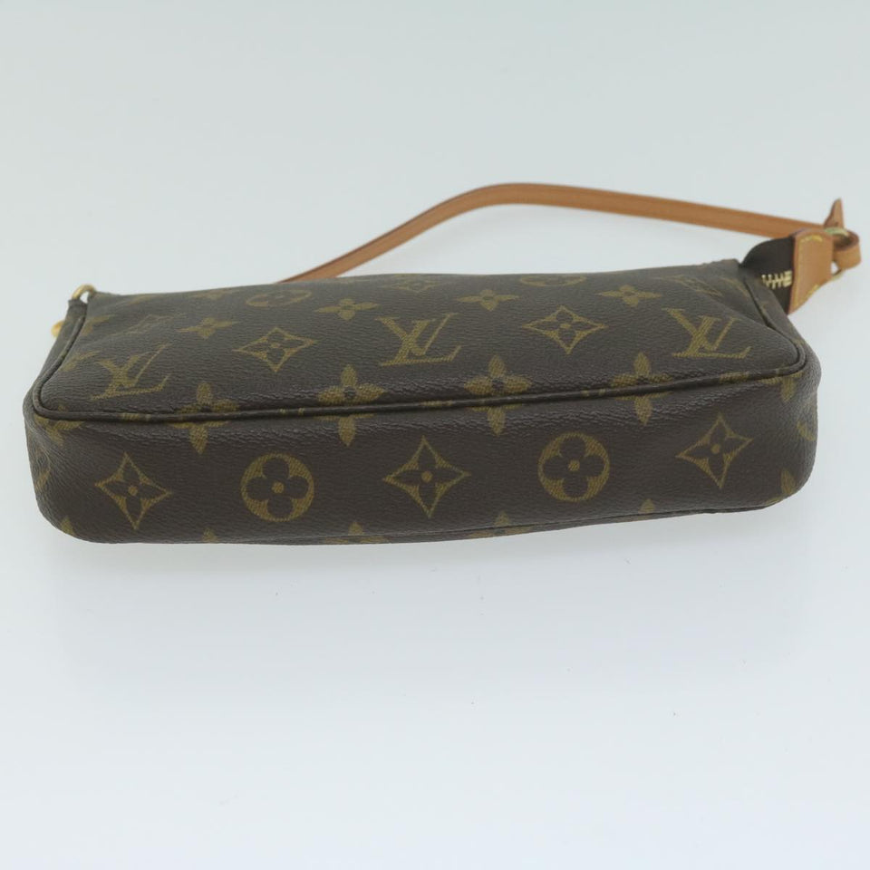 Louis Vuitton Pochette Accessoires  Canvas Clutch Bag