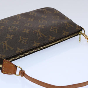 Louis Vuitton Pochette Accessoires  Canvas Clutch Bag