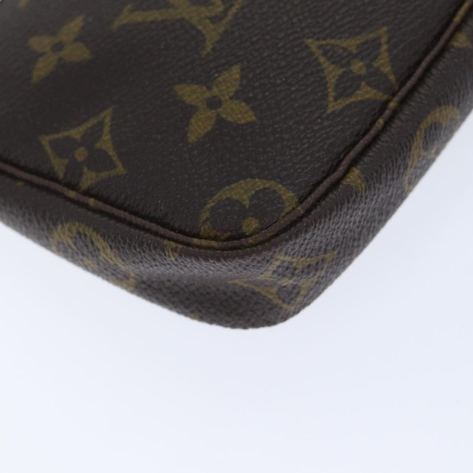 Louis Vuitton Pochette Accessoire  Canvas Clutch Bag