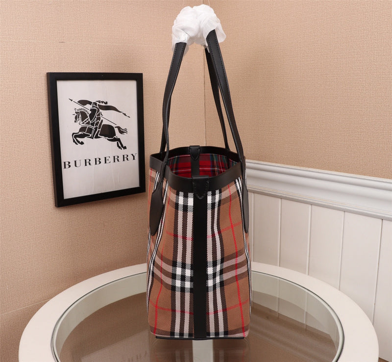 Burberry Bags - Bagsattire   344