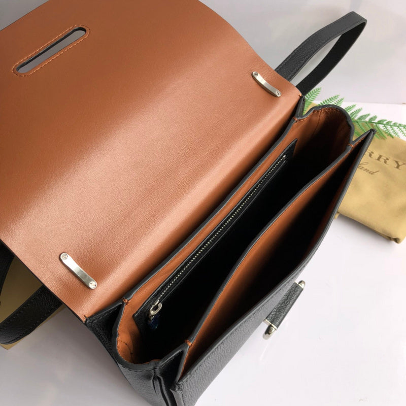 Burberry Bags - Bagsattire   457