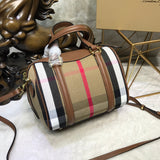 Burberry Bags - Bagsattire   239