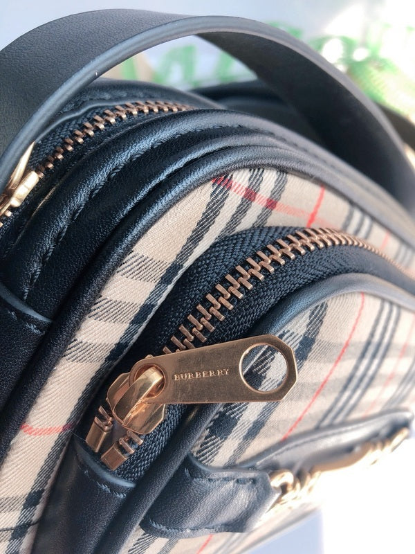 Burberry Bags - Bagsattire   581