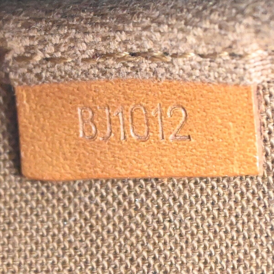 Louis Vuitton Pochette Accessoire  Canvas Clutch Bag