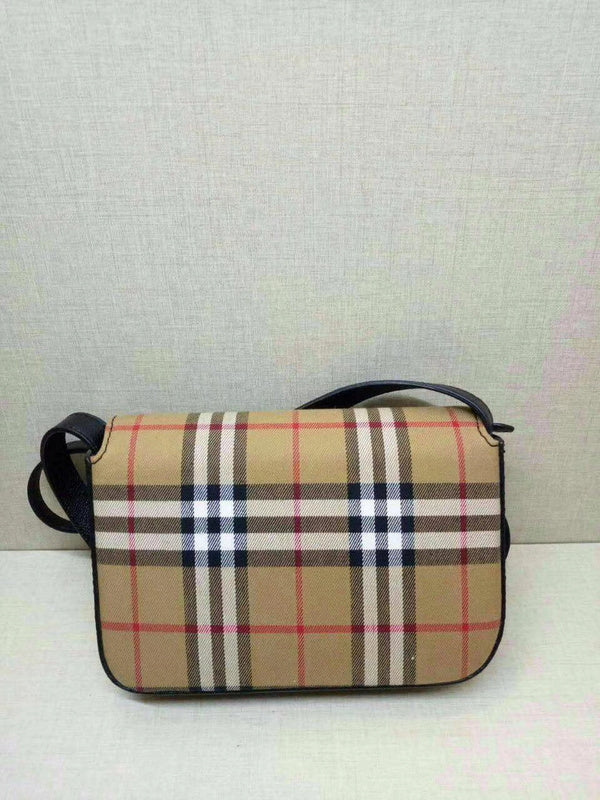 Burberry Bags - Bagsattire   431