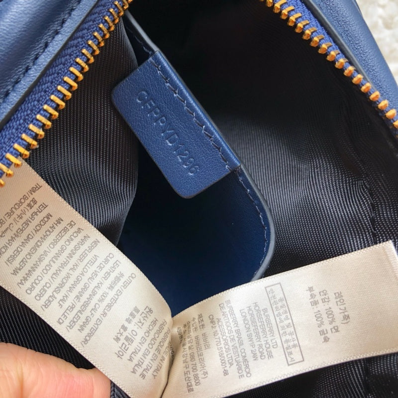 Burberry Bags - Bagsattire   587