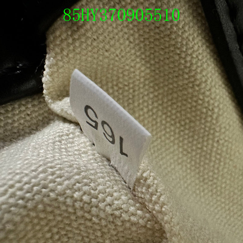 Prada Bags - The Barnes Bags  003