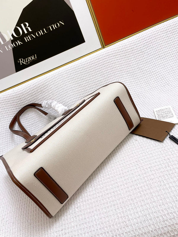 Burberry Bags - Bagsattire   072