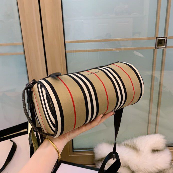 Burberry Bags - Bagsattire   205