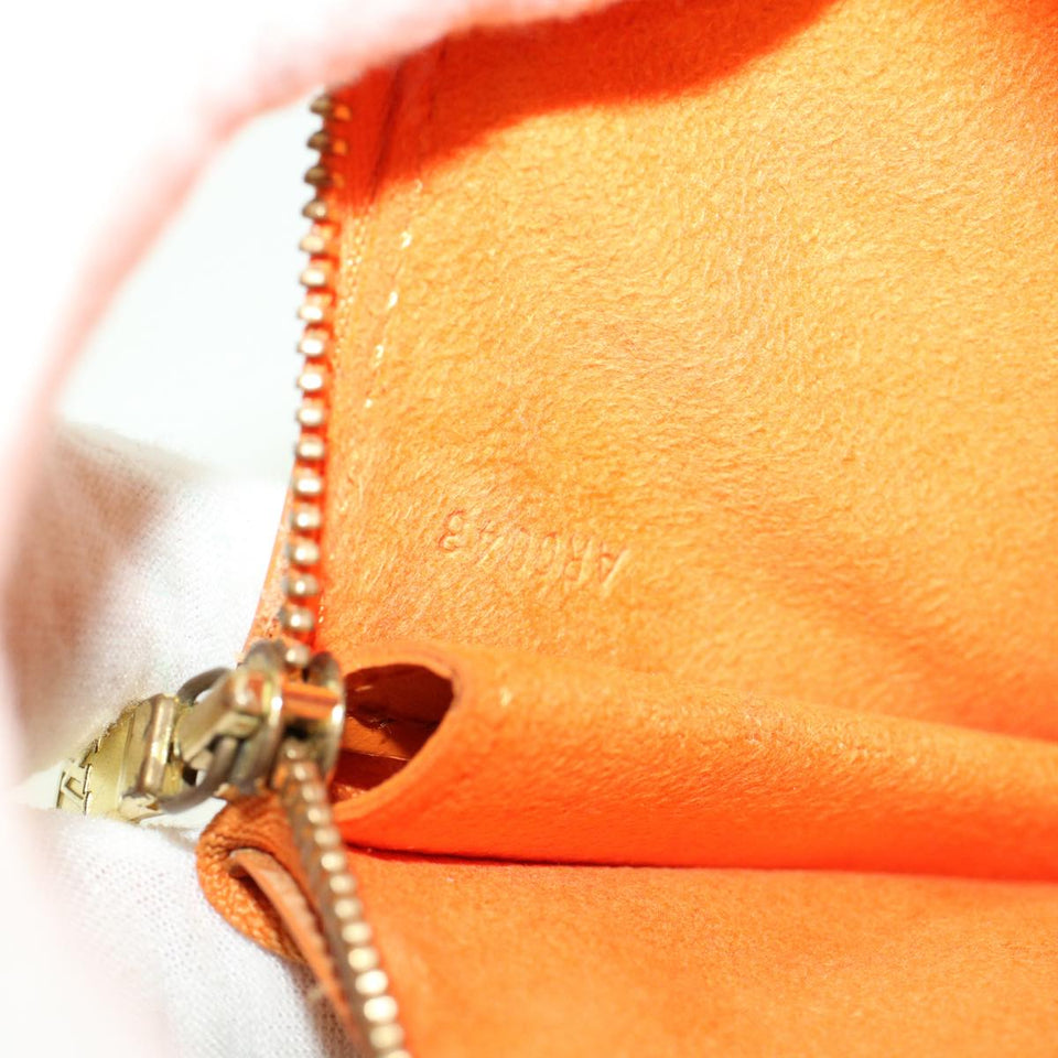 Louis Vuitton Pochette Accessoire  Leather Clutch Bag