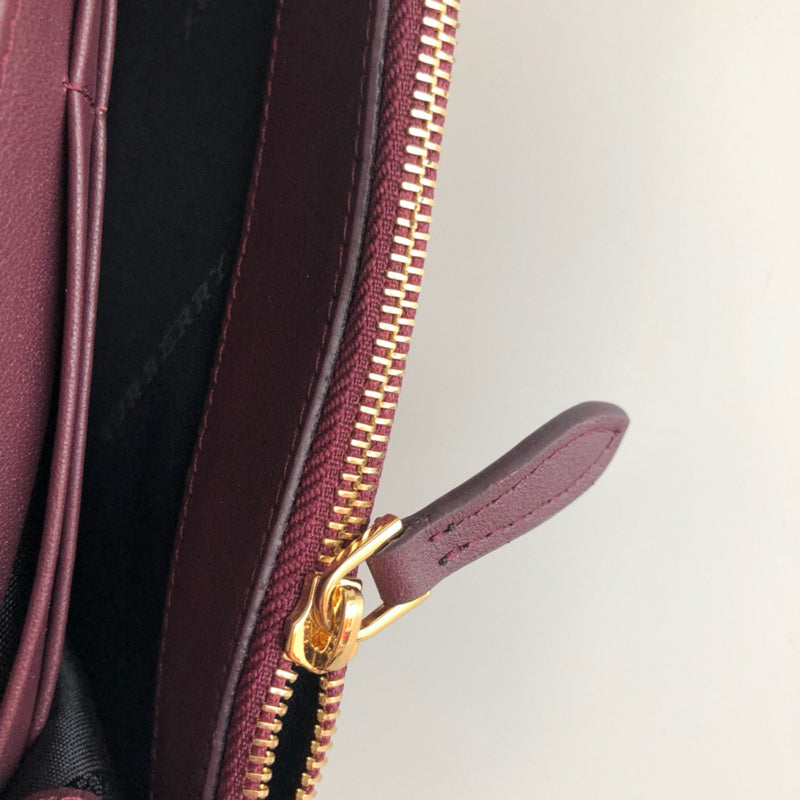 Burberry Bags - Bagsattire   484