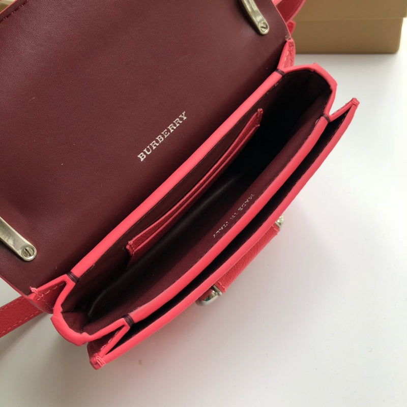 Burberry Bags - Bagsattire   458