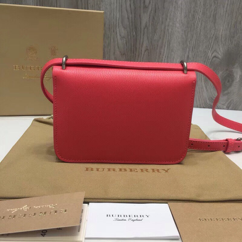 Burberry Bags - Bagsattire   458