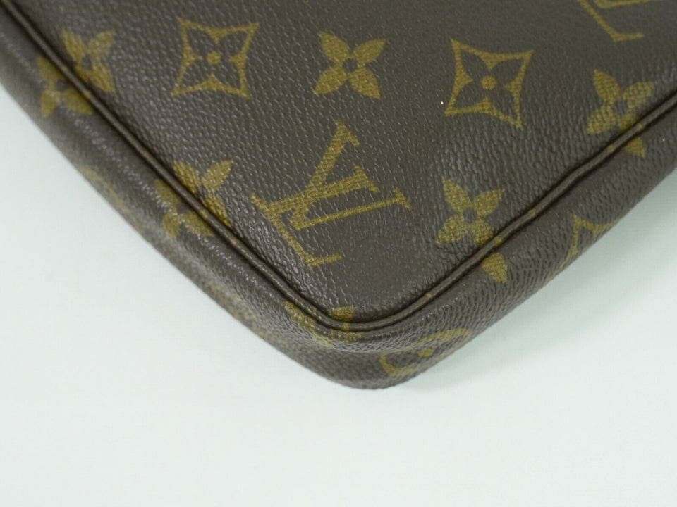 Louis Vuitton Pochette Accessoire  Canvas Clutch Bag