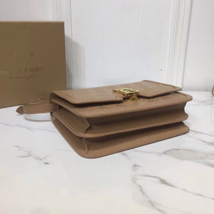 Burberry Bags - Bagsattire   738