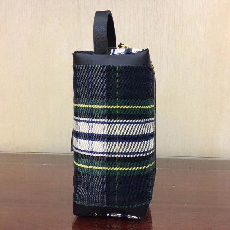 Burberry Bags - Bagsattire   405