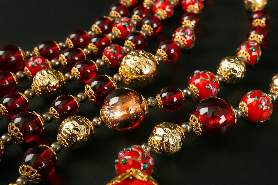 Collier de perles rouges Dior