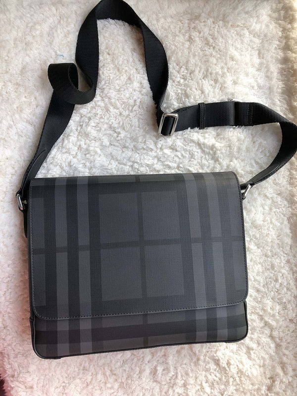 Burberry Bags - Bagsattire   392