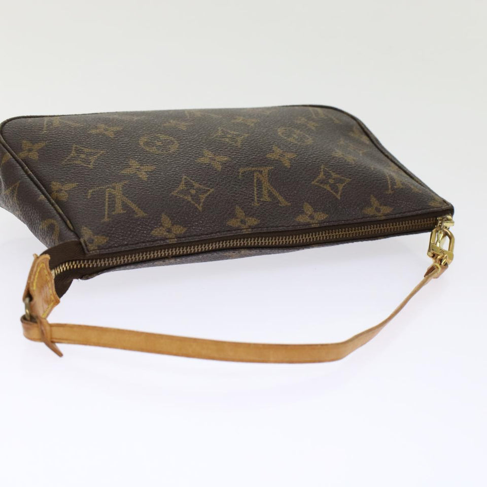 Louis Vuitton Pochette Accessoires  Canvas Clutch Bag