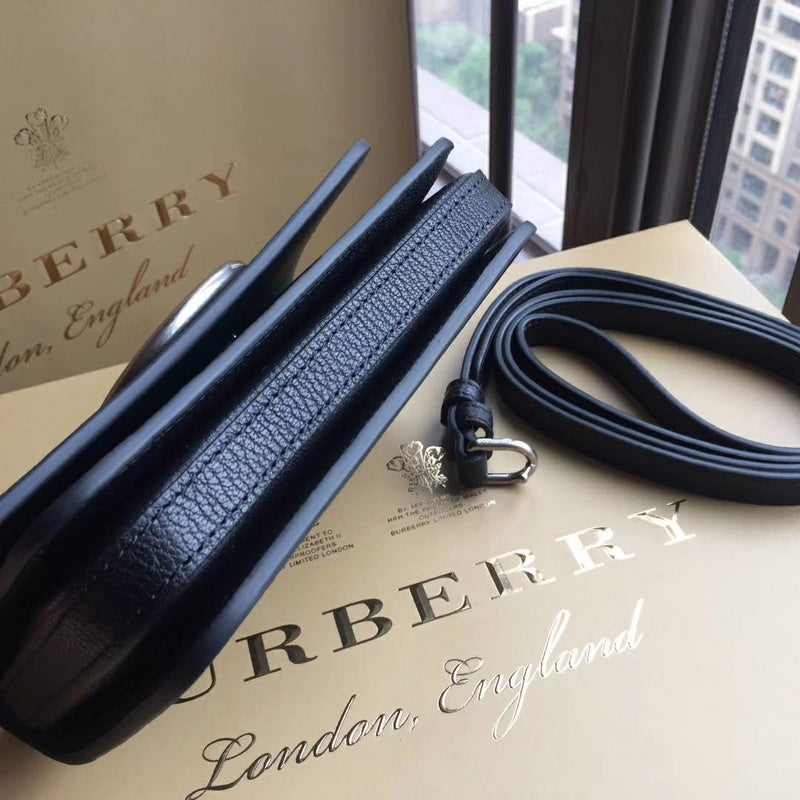 Burberry Bags - Bagsattire   453