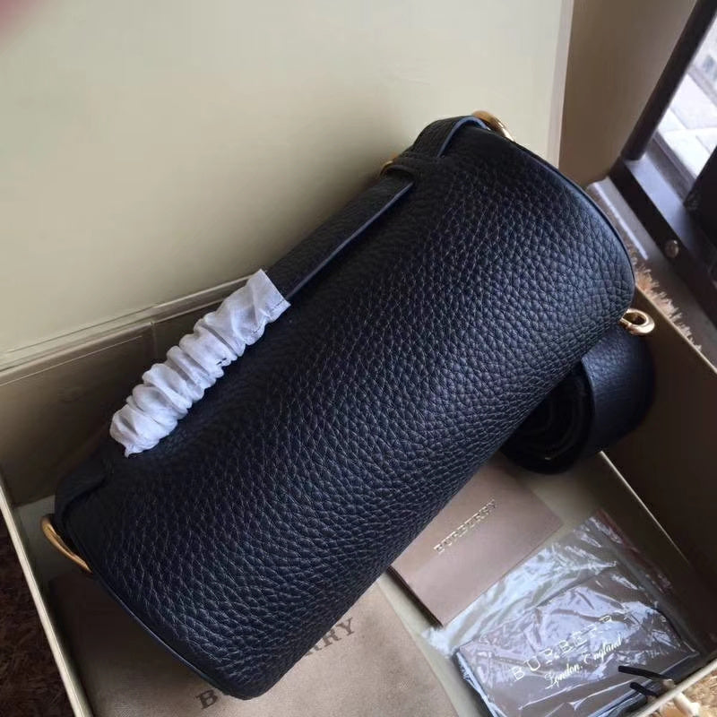 Burberry Bags - Bagsattire   449