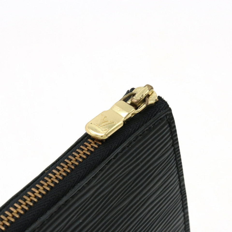 Louis Vuitton Pochette Accessoires  Leather Clutch Bag
