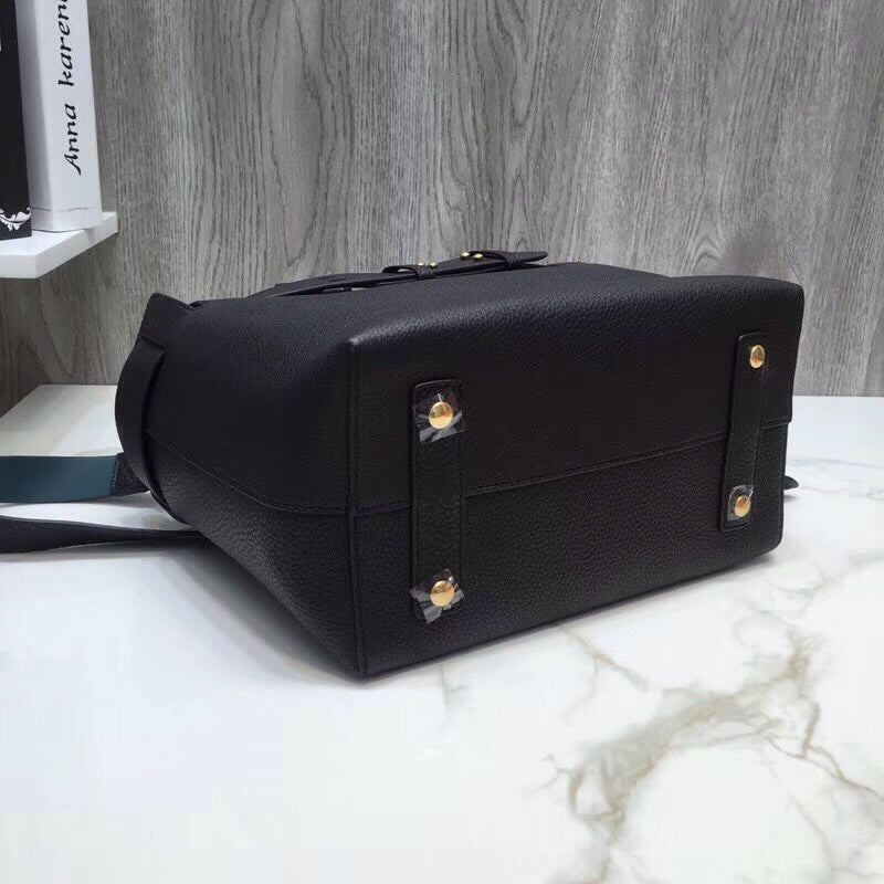 Burberry Bags - Bagsattire   440