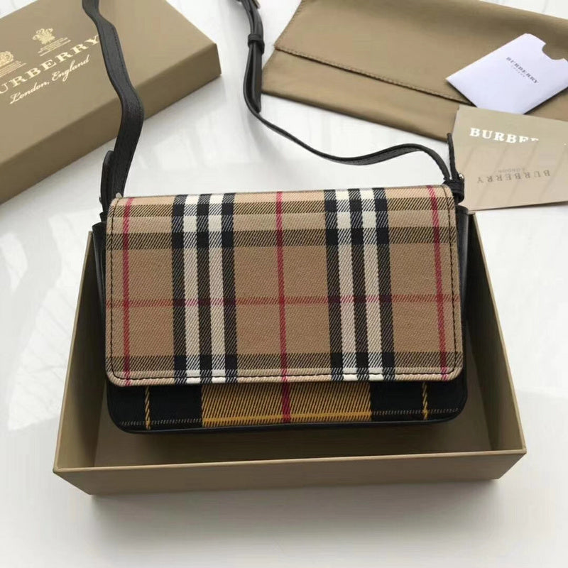 Burberry Bags - Bagsattire   445