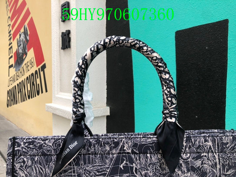 Christian Dior Bags Bags - The Tote   033