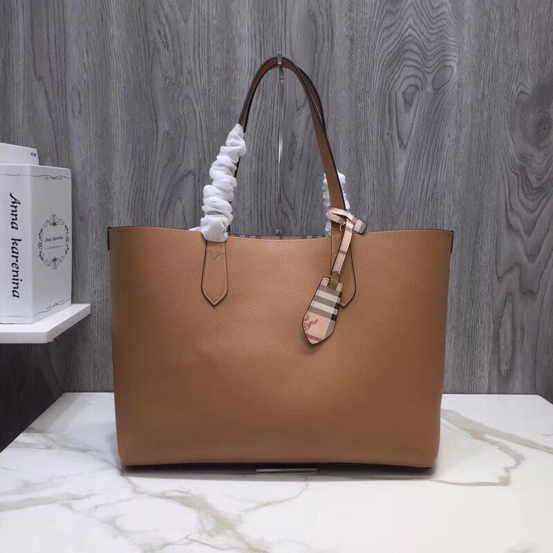 Burberry Bags - Bagsattire   688