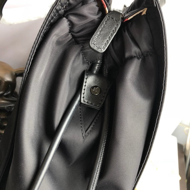 Burberry Bags - Bagsattire   652