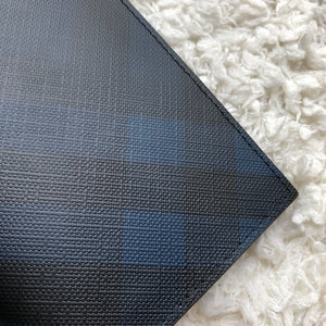 Burberry Bags - Bagsattire   565