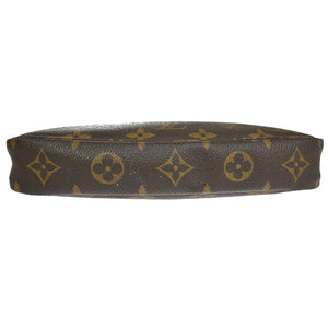 Louis Vuitton Pochette Accessoires  Canvas Clutch Bag