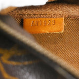 Louis Vuitton Pochette Accessoires  Canvas Clutch Bag