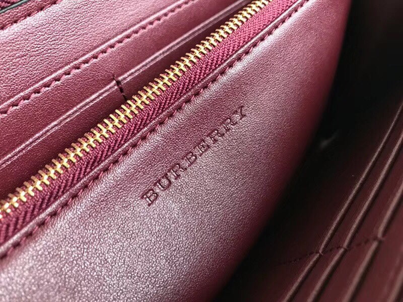 Burberry Bags - Bagsattire   383