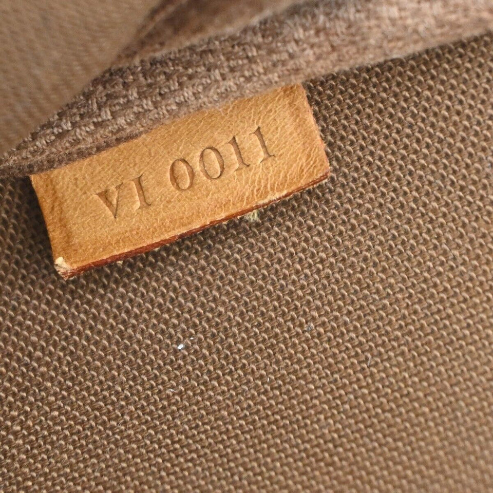 Louis Vuitton Pochette Accessoires  Canvas Clutch Bag