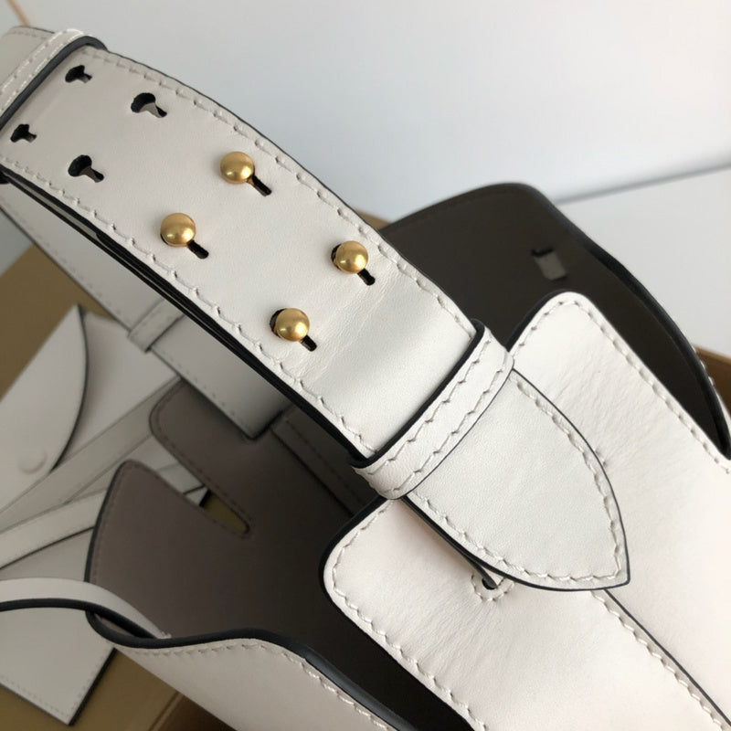 Burberry Bags - Bagsattire   337