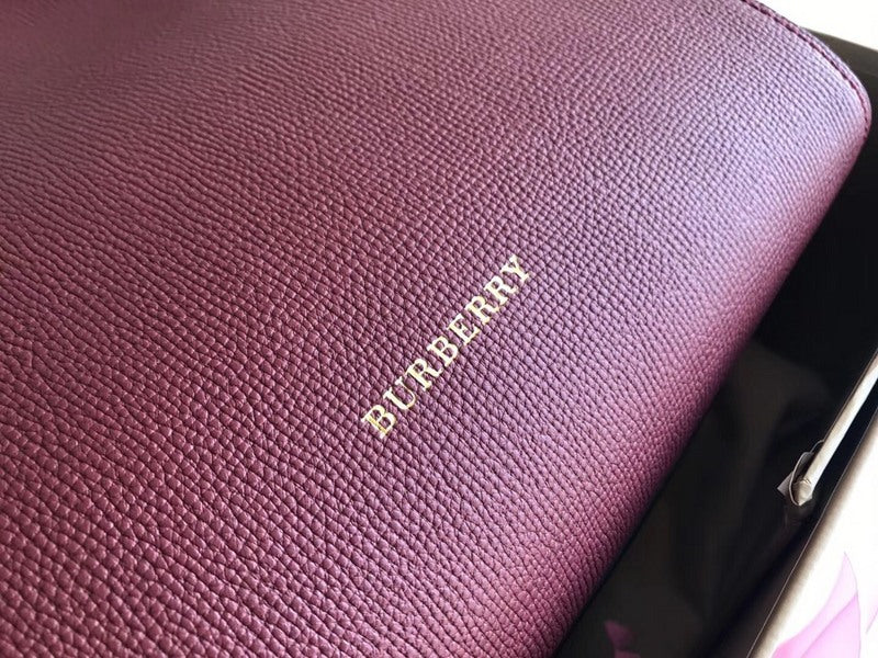 Burberry Bags - Bagsattire   515